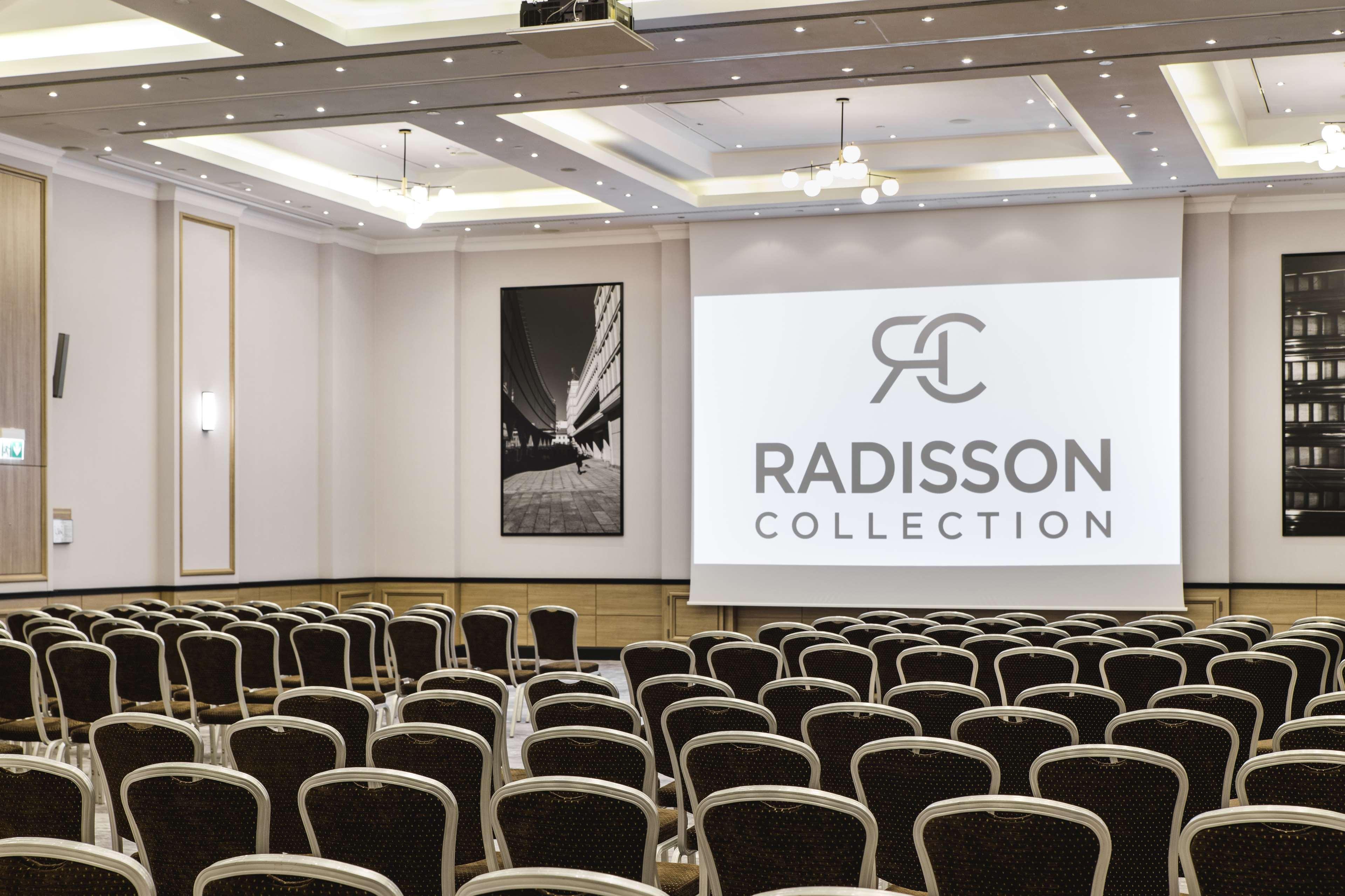 Radisson Collection Hotel, ワルシャワ エクステリア 写真